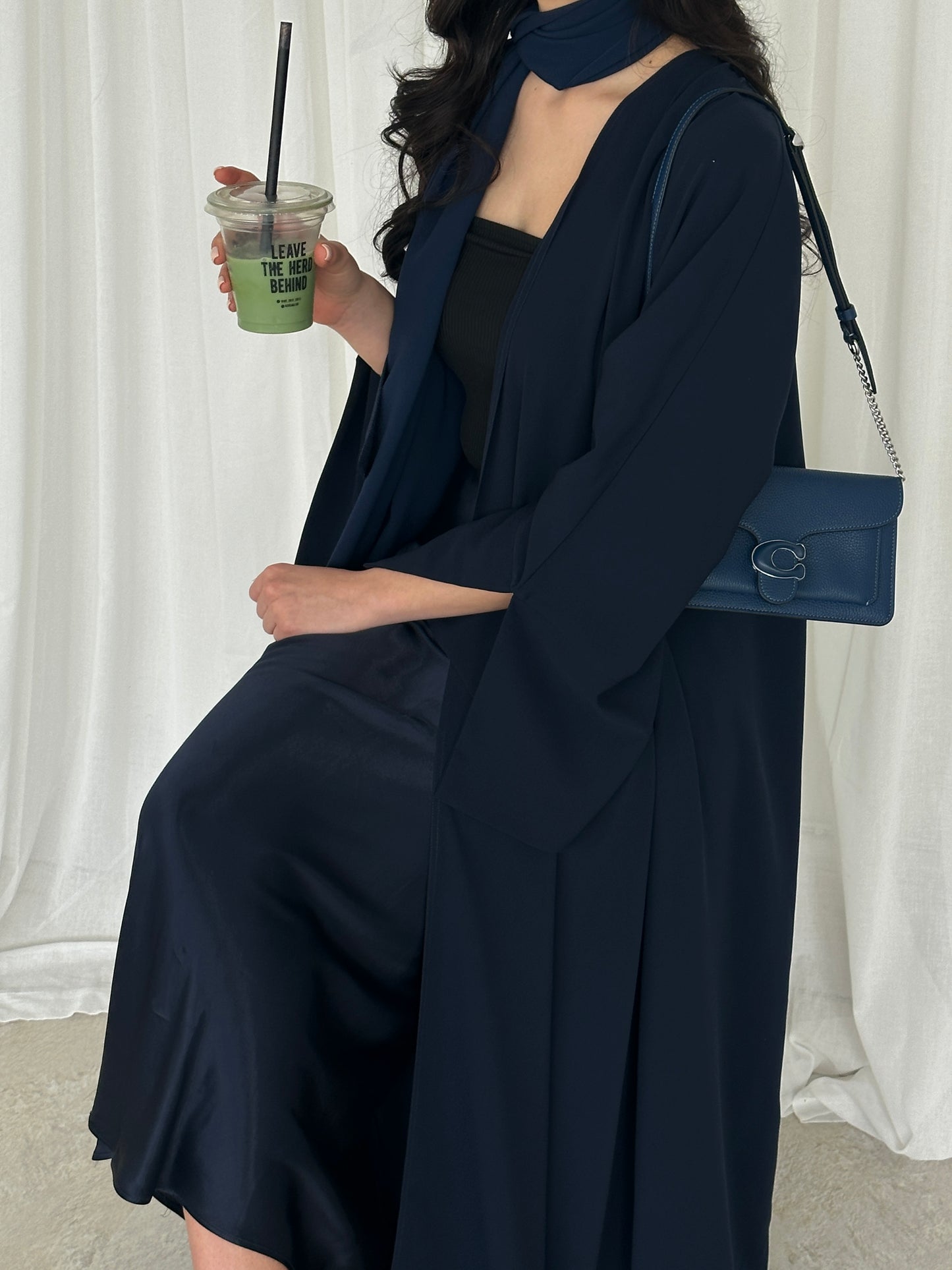 Arwa Pleat Abaya Navy