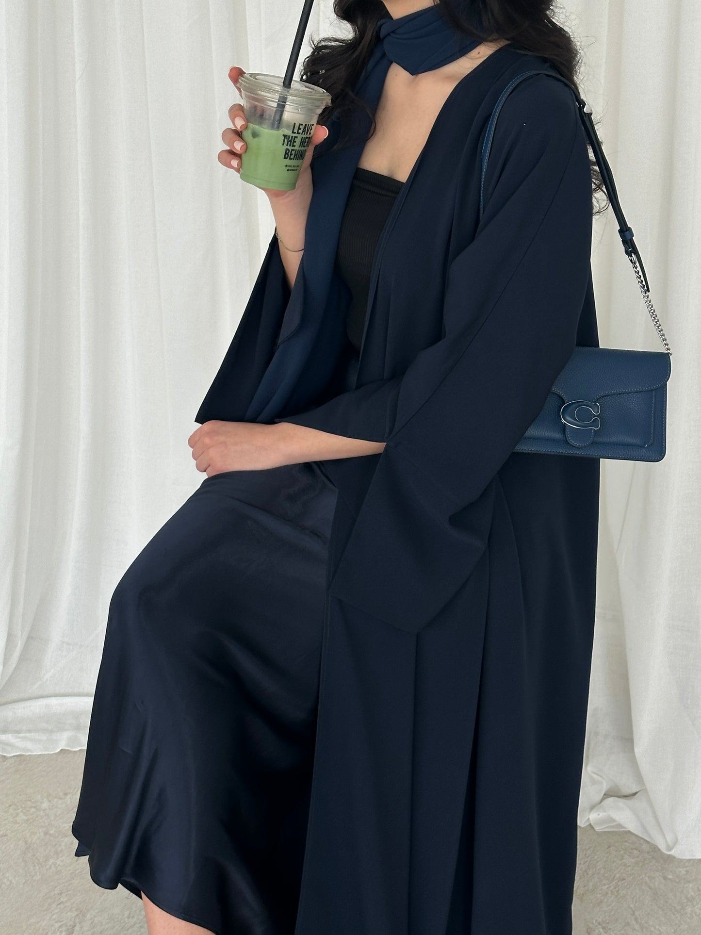 Arwa Pleat Abaya Navy