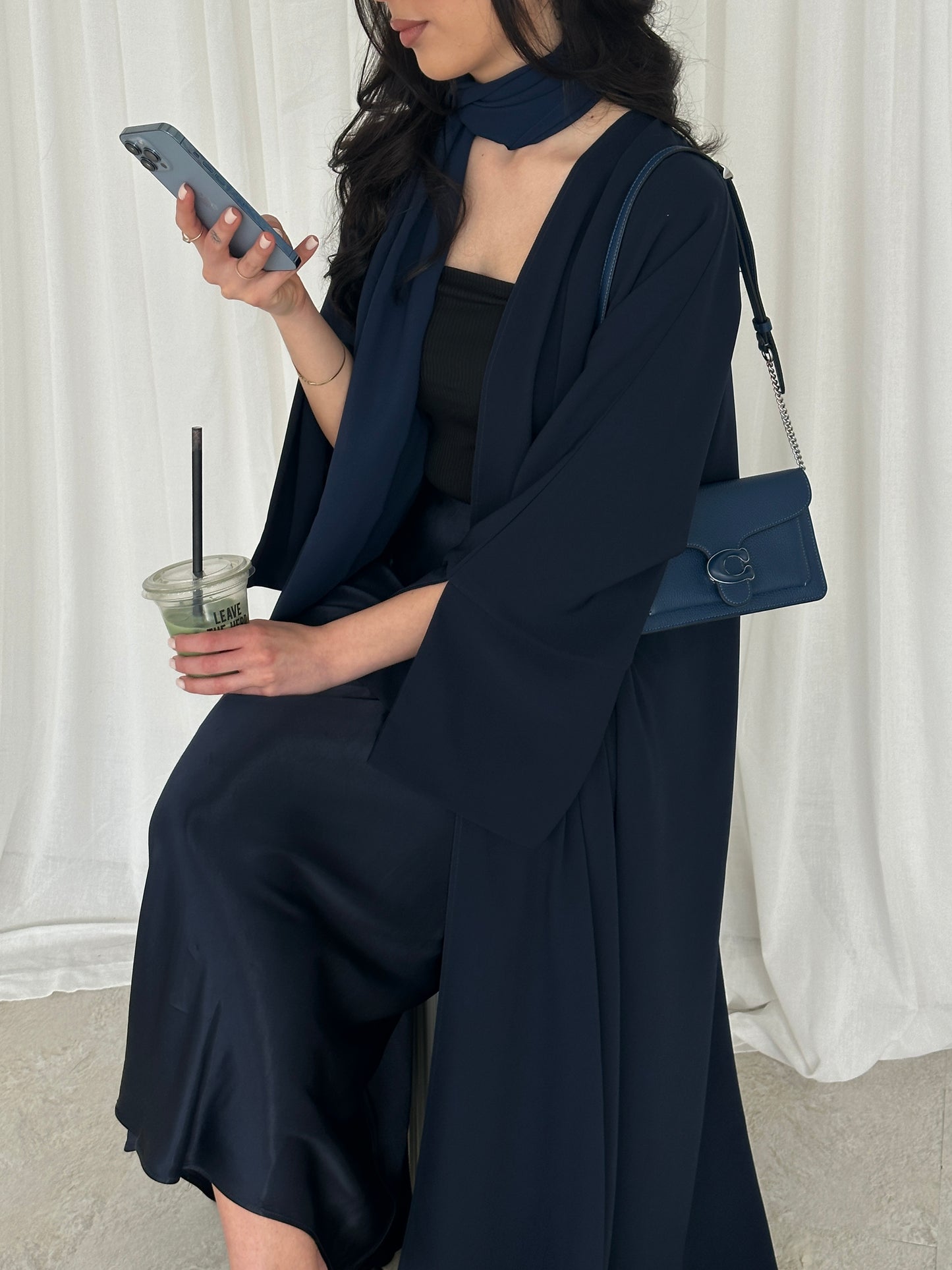 Arwa Pleat Abaya Navy
